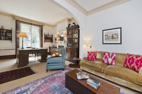 Photo 15 - Historic 5 Bed Home Maida Vale