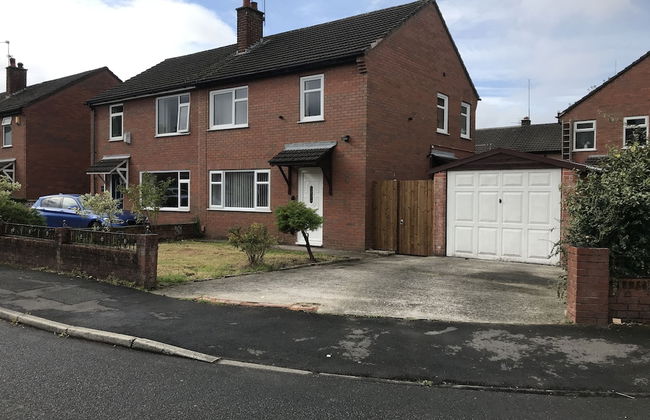 Modern 3-bed House With Parking Bamber Bridge, Preston - Foto 38
