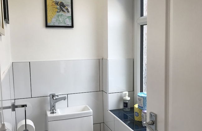 Modern 3-bed House With Parking Bamber Bridge, Preston - Foto 22