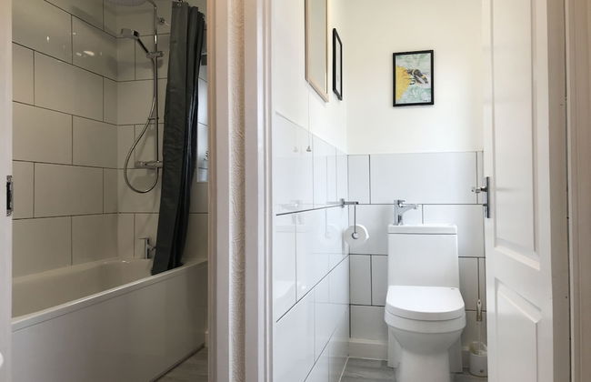 Modern 3-bed House With Parking Bamber Bridge, Preston - Foto 20