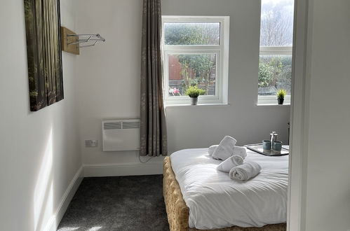 Photo 9 - Modern 1 bed Studios for Comfy Stay in Preston