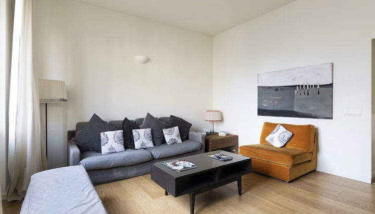 Photo 1 - Charming 3-bed Apartment in Milano