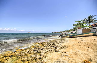 Photo 2 - Gorgeous Penthouse Villa w/ Deck & Ocean Views