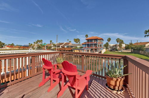 Photo 31 - Waterfront Townhome With Pool & Boat Slip