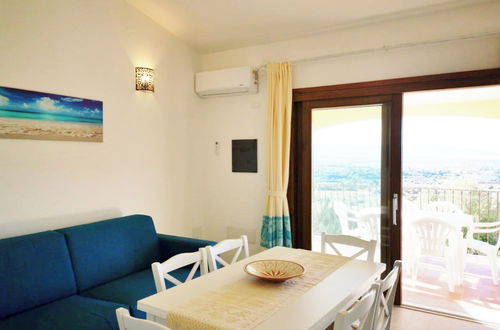 Foto 33 - The Fantastic Residenza Badus 2-bedroom Apartment Sleeps 6child With Sea View