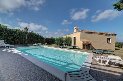 Photo 11 - Charming Sea Villas Es Sleeps 6 With Private Pool Extra bed Possible