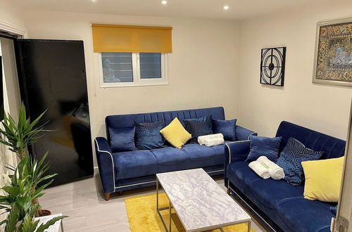 Photo 5 - Modern Basement Flat in The City - Shoreditch