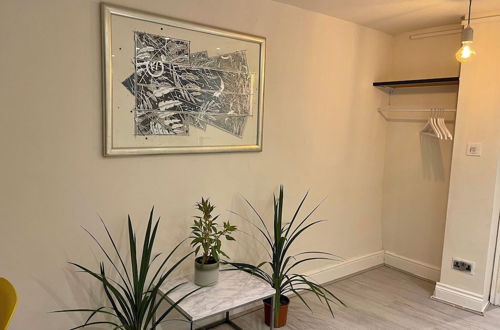 Photo 10 - Modern Basement Flat in The City - Shoreditch