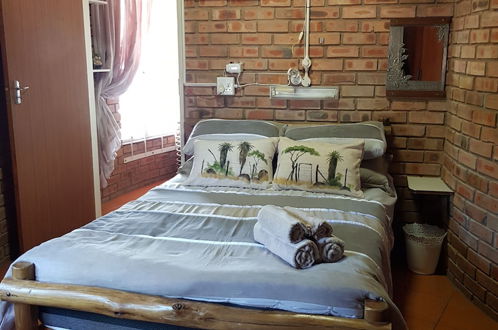 Photo 2 - Klein Huisie Little House Self Catering Africa Bush Vacation In Marloth Park