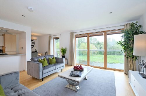 Foto 3 - Luxury Flat in Peaceful Riverside Near Aberdeen