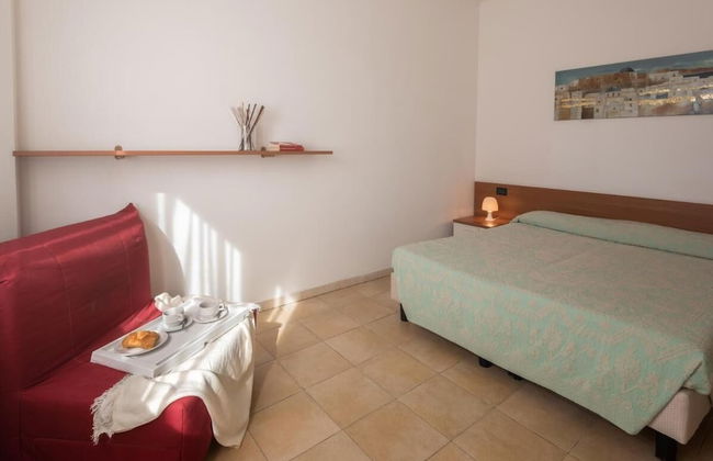 Stylish Residence Le Fontane 1 Bedroom Apartment Sleeps 2 Persons - Foto 8