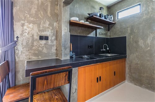 Photo 12 - New Modern Industrial Apartment-Umalas