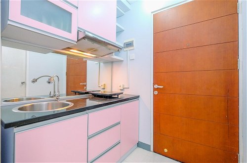Foto 8 - Homey And Cozy Studio Room Taman Melati Margonda Apartment