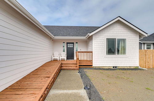 Photo 9 - Ocean Shores Home w/ Game Room - Walk to Beaches