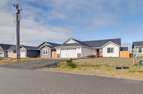 Photo 21 - Ocean Shores Home w/ Game Room - Walk to Beaches