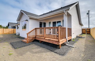 Photo 3 - Ocean Shores Home w/ Game Room - Walk to Beaches