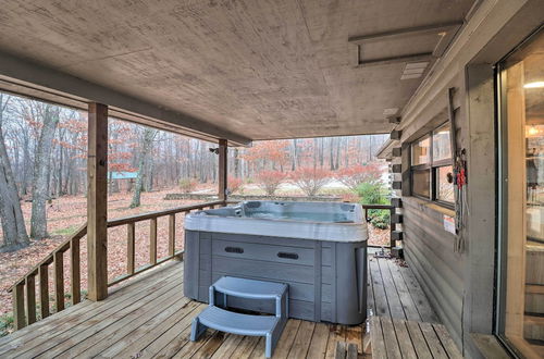 Photo 2 - Charming Cabin w/ Hot Tub, Fire Pit & Views