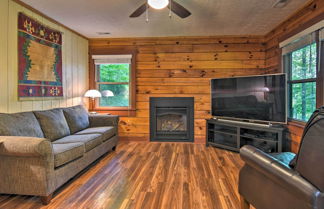 Photo 1 - Clyde Cabin W/porch - Mins to Smoky Mountains