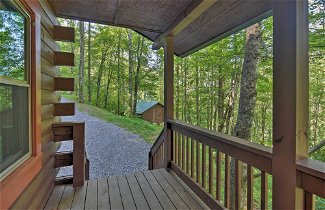 Photo 2 - Clyde Cabin W/porch - Mins to Smoky Mountains