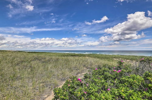 Foto 9 - Charming Oceanfront Home on Salisbury Beach