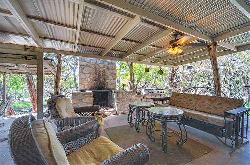 Foto 16 - Kerrville Area Home w/ Outdoor Entertainment Space