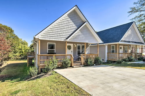 Photo 31 - Family-friendly Greer Home w/ Balcony & Yard