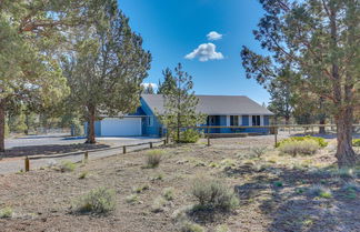 Photo 1 - Tranquil Bend Vacation Home: Decks, Mountain View