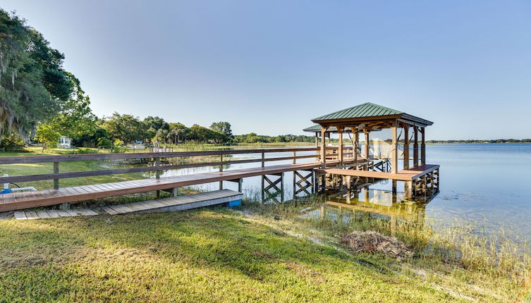 Foto 1 - Lakefront Tavares Cabin w/ Deck, Patio & Dock