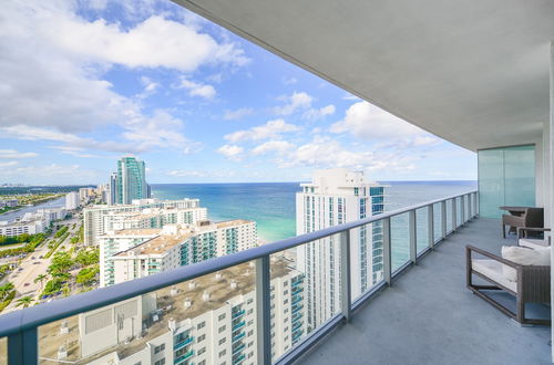 Photo 15 - Luxury Condo at Hollywood Beach