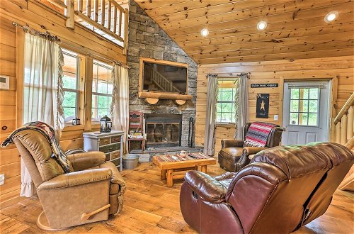 Foto 23 - Charming Blakely Cabin w/ Porch & Valley Views