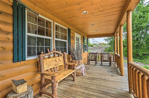 Photo 13 - Charming Blakely Cabin w/ Porch & Valley Views