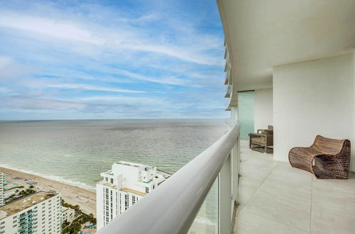 Photo 22 - Luxe Hollywood Condo: Resort Perks + Beach Access