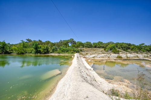 Photo 38 - Stunninghome on The Blanco River