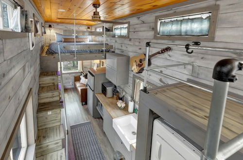 Photo 20 - Willie the Modern Tiny Home W/hot-tub & Firetable