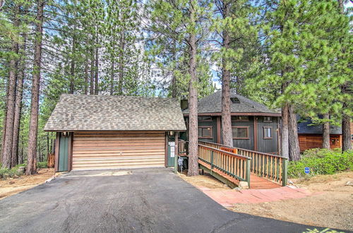 Foto 16 - 'zen Forest Mountain Retreat' Tahoe Home W/hot Tub