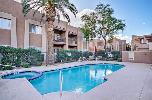 Foto 19 - Condo w/ Pool Access ~1 Mi to Old Town Scottsdale