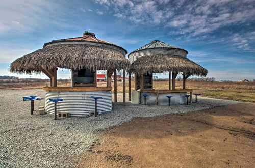 Photo 10 - Missouri Vacation Rental With Fire Pit Access