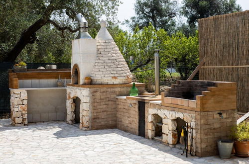 Photo 37 - Trullo Nonna Netta con Piscina Idromassaggio e Area Giochi