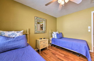 Foto 2 - Bright Coastal Condo: Walk to Lido Key Beach