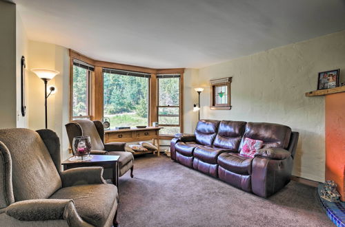 Photo 25 - Cozy Home W/deck & Mountain Views, Walk to Casinos