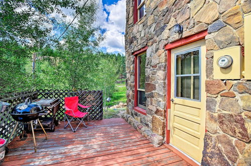 Photo 9 - Cozy Home W/deck & Mountain Views, Walk to Casinos