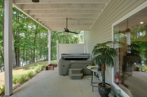 Photo 15 - Lake Hartwell Vacation Rental w/ Dock & Hot Tub