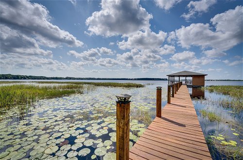 Foto 28 - Groveland Home w/ Pool: Luxurious Lakefront Oasis