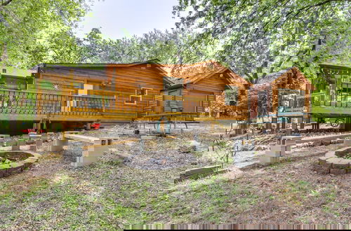 Foto 1 - Warsaw Cabin w/ Sunroom & Lake Access