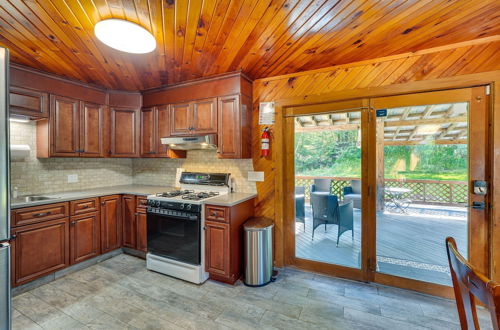 Photo 15 - Cozy Livingston Manor Home w/ Wood-burning Stove