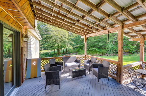 Photo 1 - Cozy Livingston Manor Home w/ Wood-burning Stove