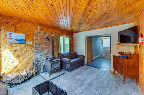 Photo 4 - Cozy Livingston Manor Home w/ Wood-burning Stove