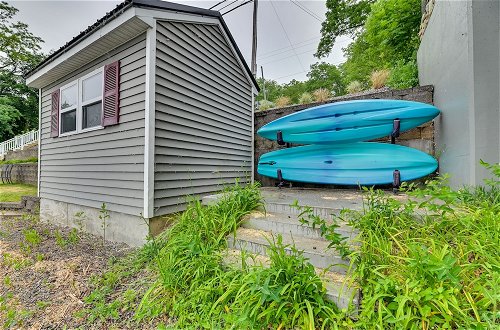 Foto 20 - Spacious Canandaigua Lake House w/ Dock & Kayak