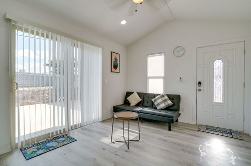 Photo 10 - Sleek + Modern El Paso Retreat ~ 6 Mi to Downtown