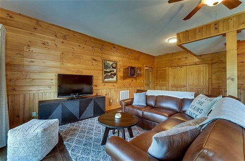 Photo 30 - Spacious Nebo Cabin w/ Game Room & Hot Tub